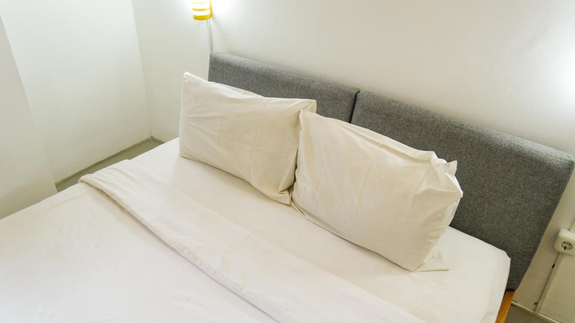 Djajanti House Bed and Breakfast Semarang Buitenkant foto
